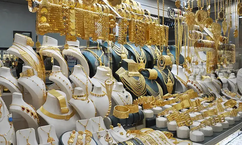 Altın Fiyatlarında Sessiz Bekleyiş! Gözler Fed'de