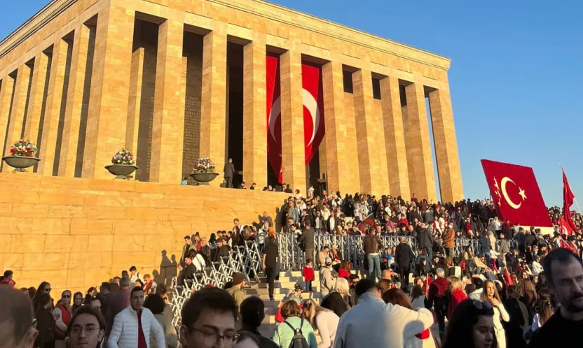 Arguvanlı Gençler 29 Ekim'i Ankara'da Kutladı