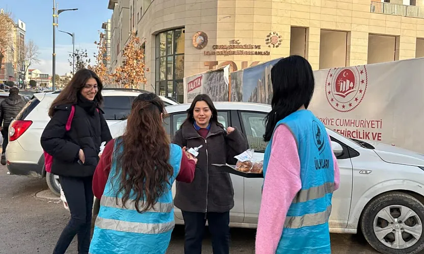 Asena Birimi Vatandaşlarla Berat Kandili'nde Buluştu