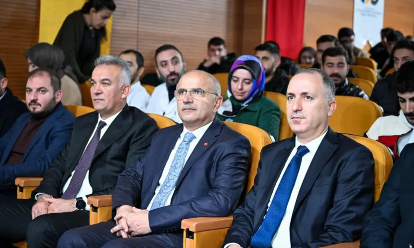 Başkan Er 'Şehir 12 Ayda Ayağa Kalktı'