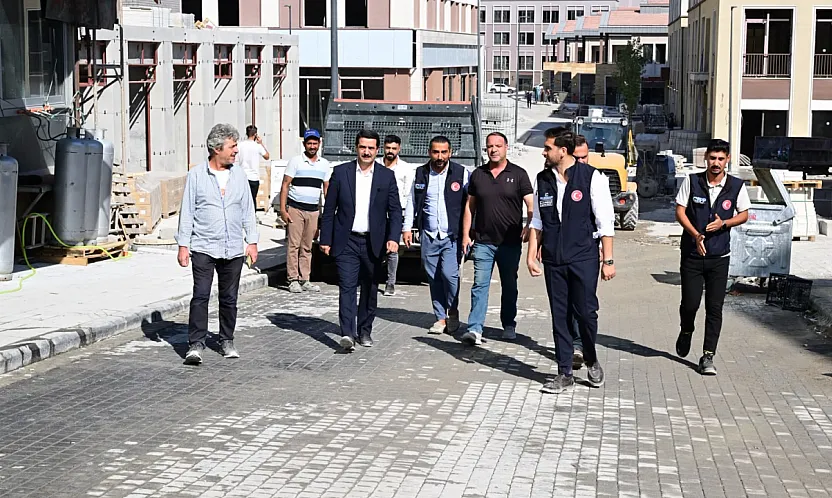 Başkan Taşkın'dan Şemsiye Sokak Müjdesi