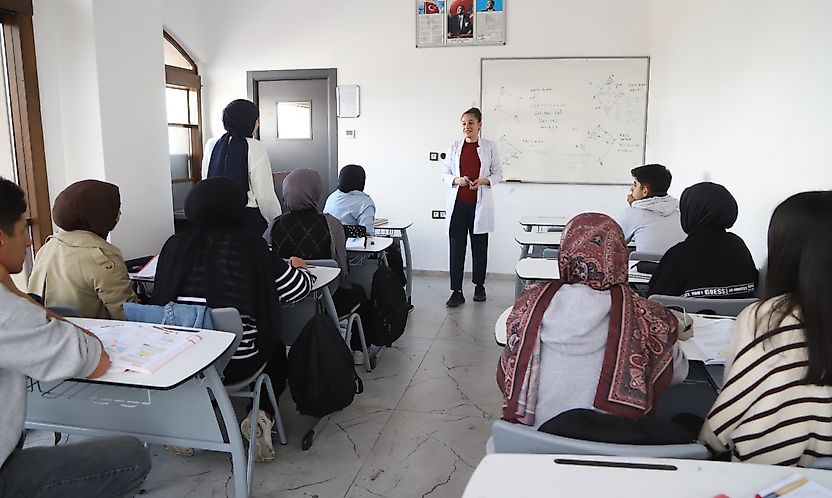 Battalgazi Belediyesinden 450 Öğrenciye Ücretsiz Eğitim Desteği