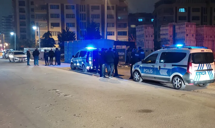 Battalgazi'de Bıçaklı Kavga: Yaralı Hastaneye Kaldırıldı