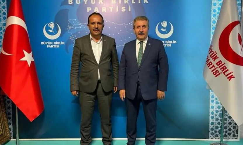 BBP Lideri Destici'den Kritik Uyarı: Genç Nüfus Türkiye'nin Stratejik Gücüdür