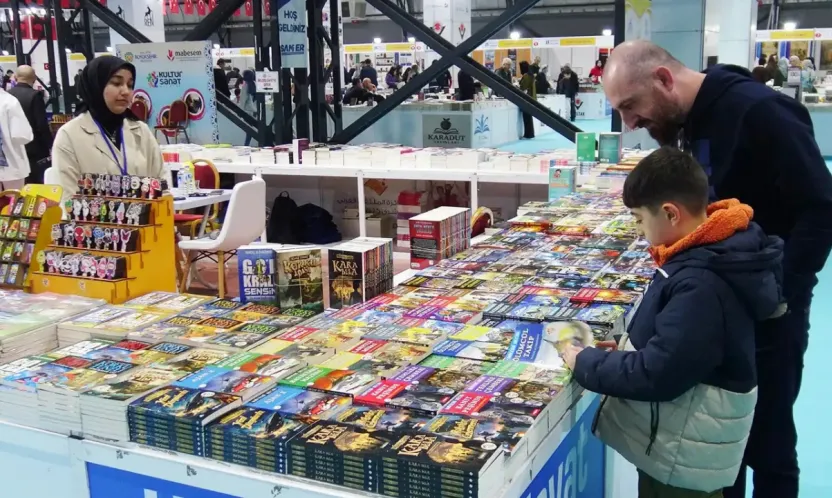 Ben Okuyorum, İstanbul Okuyor: Kitap Fuarları Başlıyor