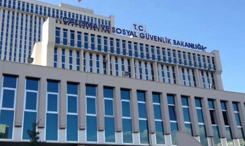 Çalışma Hayatında Dijital Dönüşüm Masaya Yatırılıyor