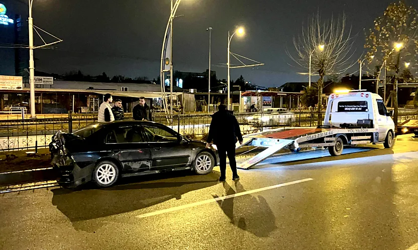 Çevreyolu Buhara Bulvarı'nda Akşam Saatlerinde Kaza