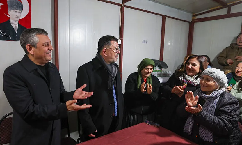 CHP Lideri Özel: 'Depremzedelerin Sorunları Unutulamaz'