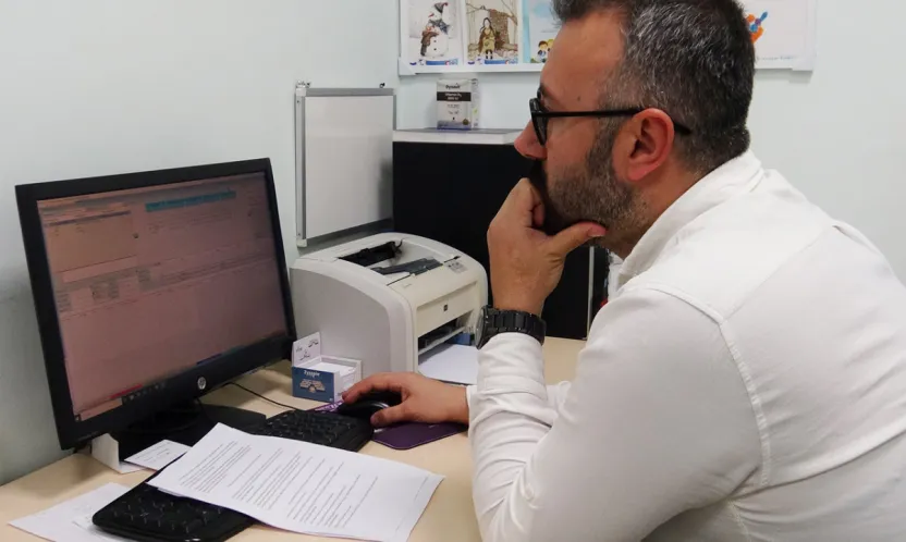 Çocuk Psikolog Murat Işık'tan Sosyal Medyaya Yaş Sınırı Çağrısı