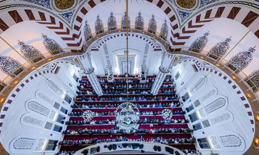Cuma Hutbesi: Din Kimsenin Tekelinde Değildir