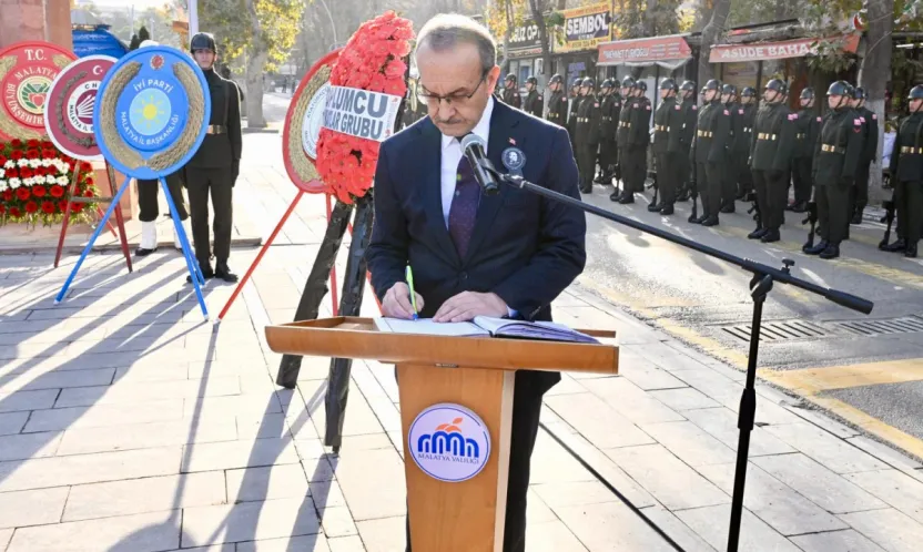Cumhuriyetimizin Kurucusu Gazi Mustafa Kemal Atatürk İlimizde Düzenlenen Törenle Anıldı