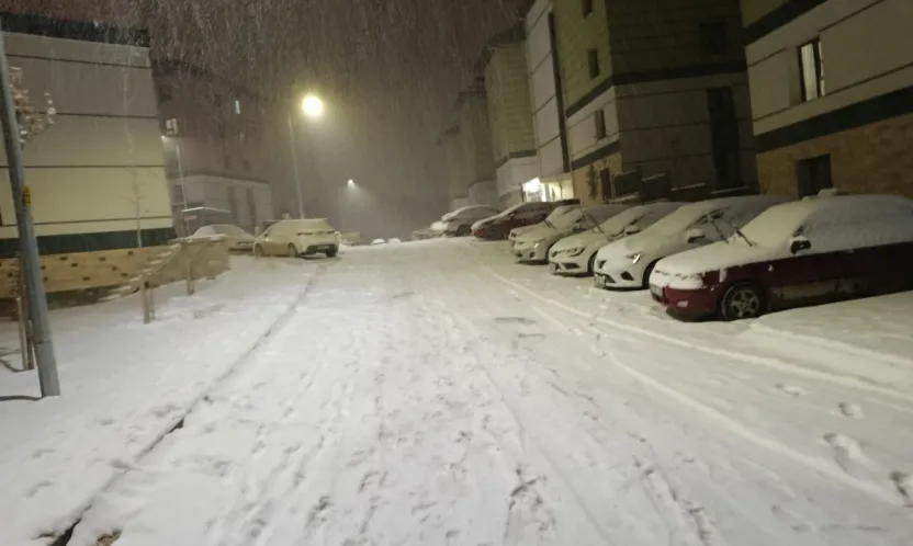 Darende'de Yoğun Kar Yağışı, Çalışmalar Aralıksız Devam Ediyor