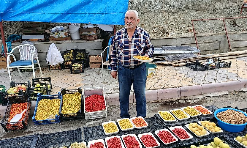 Darende'nin Yöresel Lezzetleri Somuncu Baba Yolunda Ziyaretçilerle Buluşuyor