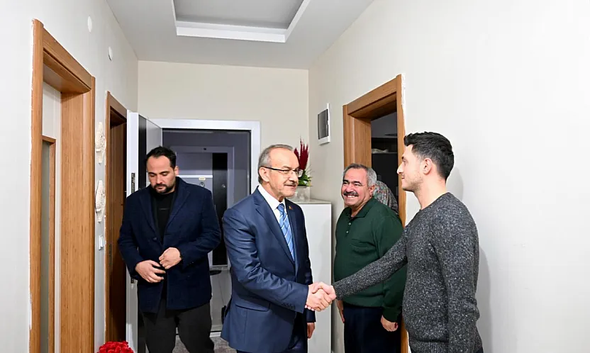 Depremin Üçüncü Yılında Acılar Paylaşılıyor: Vali Yavuz'dan Taziye Ziyaretleri