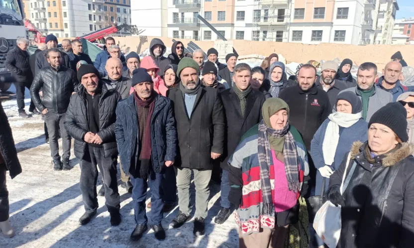 Depremzedeler Tepkili: Kavaklıbağ Mahallesi'nde Konutlar Yetersiz