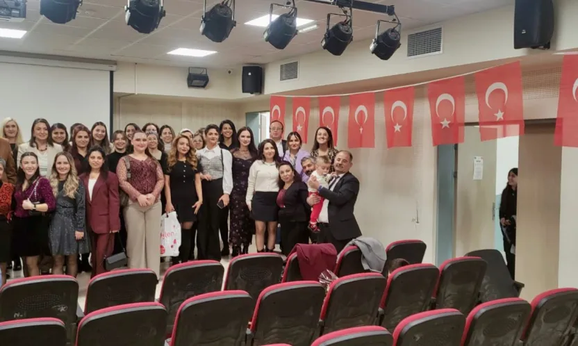 Doğru İnsanlar Derneği'nden 24 Kasım'da Anlamlı Ziyaret: Öğretmenlere ve Atatürk'e Saygı