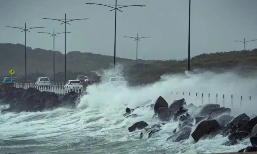 Ege'de Fırtına Alarmı: Rüzgar 90 Km/Saate Çıkabilir