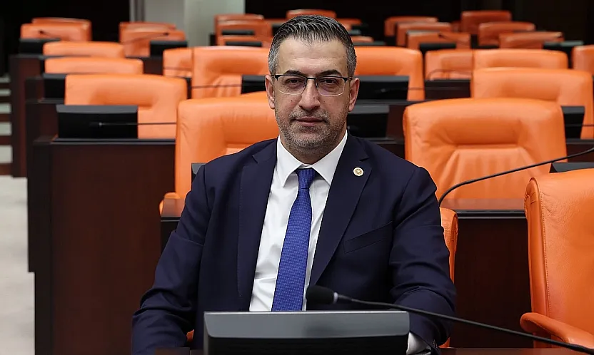 Elazığ'da 'Yüksek Tahsil Vakfı' Girişimi: 500 Öğrenciye Aylık Destek Sözü