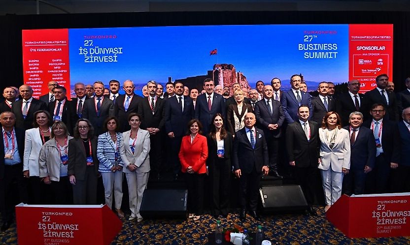 Elazığ'daki Zirvede Ekonomik Dayanıklılık ve Bölgesel Kalkınma Masaya Yatırıldı