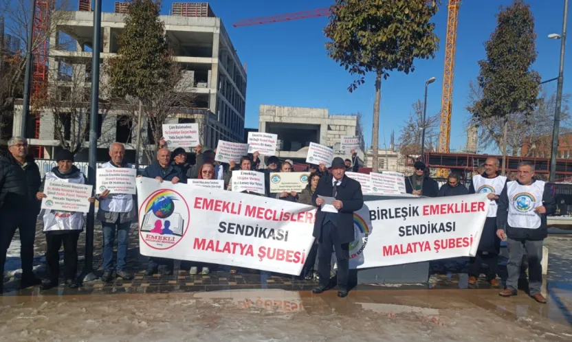 Emekliler Ayakta: '19 Bin Lira ile Yaşam Mücadelesi Veriyoruz'