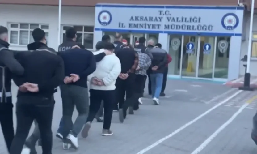 FETÖ'ye Darbe: 67 Tutuklama, 178 Gözaltı