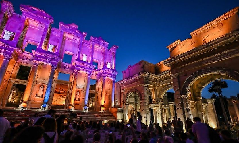 Gece müzeciliği 1,3 milyonu geçti: Efes 501 bin ziyaretçiyle birinci