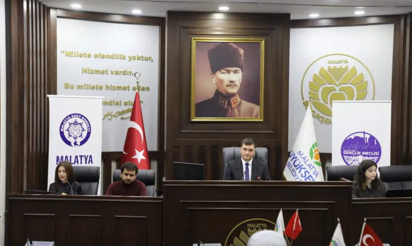 'Genç Bakış' Projesinin Kasım Toplantısı Büyükşehir Meclis Salonu'nda Yapıldı