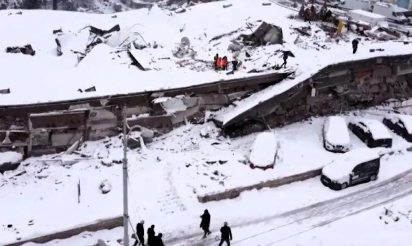 Hayat Sitesi Dosyasında Tadilat İddiası: 'Zemin Kat Branda ile Kapatıldı'