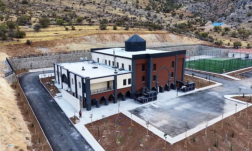 İkizce'de Deprem Sonrası Yeni Sosyal Tesisler Hizmete Hazır