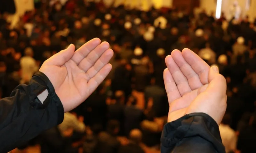 İlahi Davetin Gecesi: Miraç Kandili