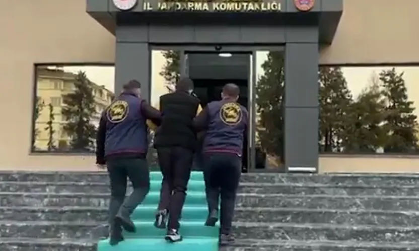 Jandarmadan Büyük Operasyon: 225 Firari Hükümlü Yakalandı