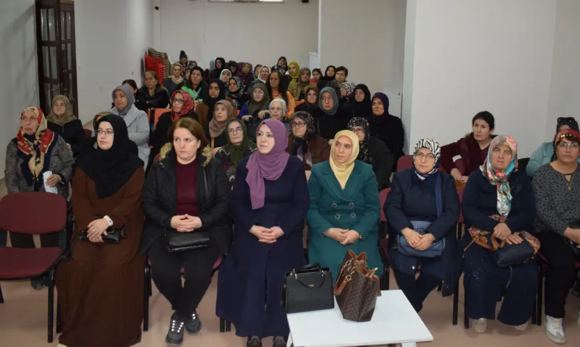 Kadın Meclisi'nden Dijital Bağımlılığa Karşı Ebeveynlere Uyarı