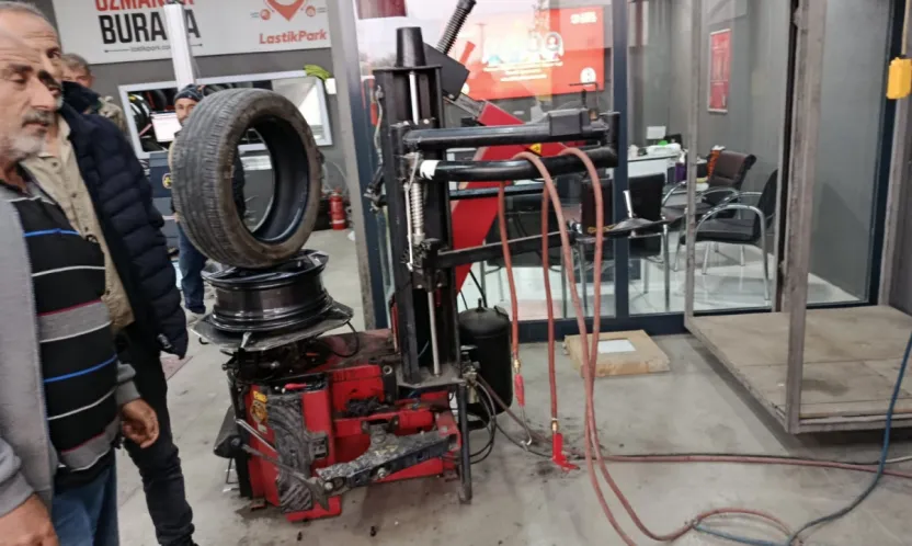 Kar Beklentisi Hazırlıkları Hızlandırdı: Araç Bakımında Son Gün Yoğunluğu