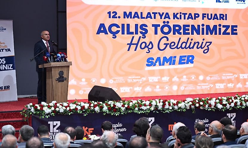 Kitapla Büyüyen, Okuyan Ve Üreten Bir Malatya Hedefimiz Var