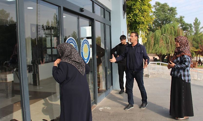 KPSS'ye geç kalan adaylar kapıdan döndü