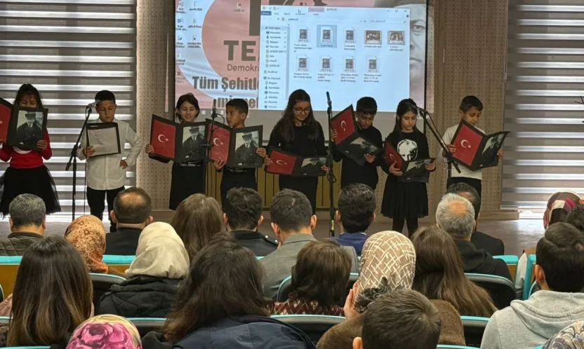 Kuluncak'ta 24 Kasım Öğretmenler Günü Programı Düzenlendi