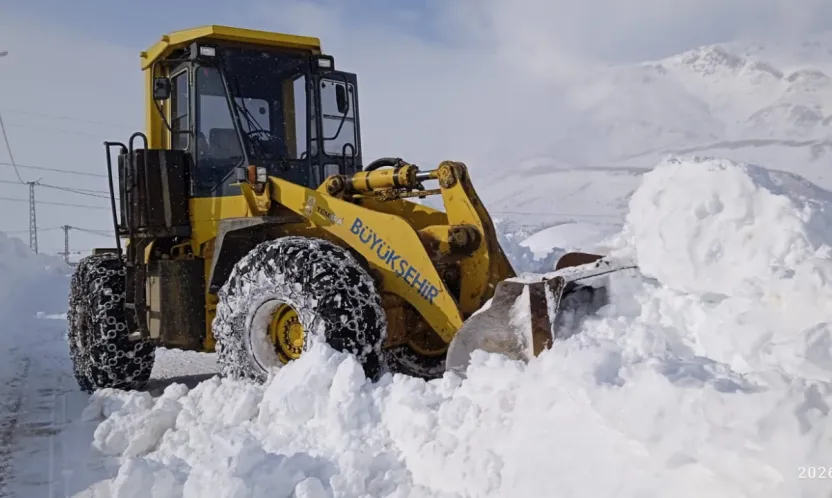 Malatya Büyükşehir Belediyesi Kar Mesaisine devam ediyor