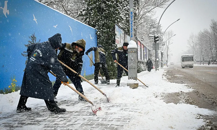 Malatya Büyükşehir Belediyesi Karla Mücadelede 7/24 Sahada