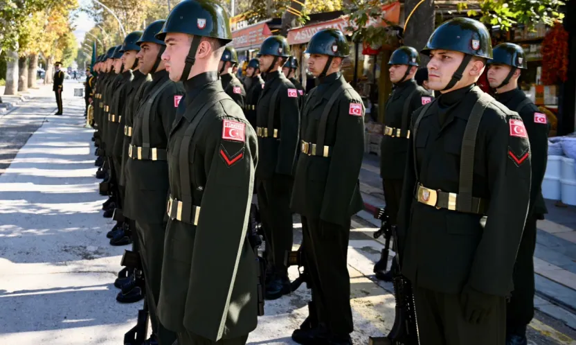 Malatya'da 29 Ekim Cumhuriyet Bayramı Çelenk Sunma Töreni İle Başladı