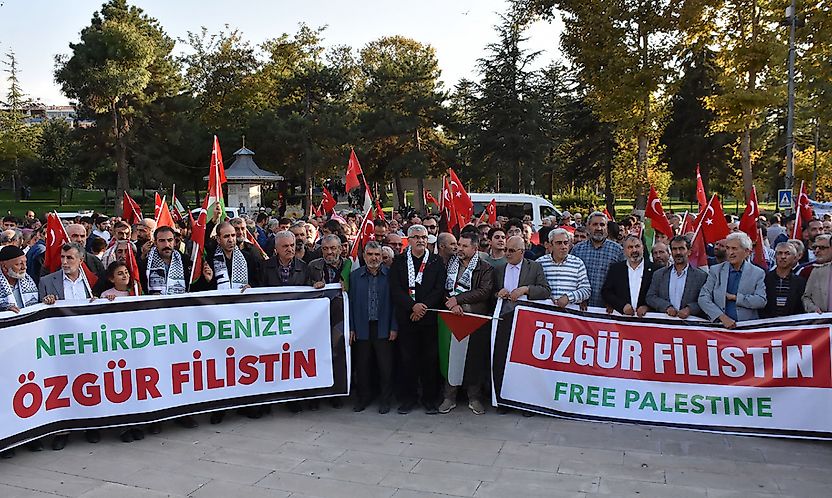 Malatya'da 7 Ekim Aksa Tufanı Yıl Dönümünde Filistin'e Destek Yürüyüşü