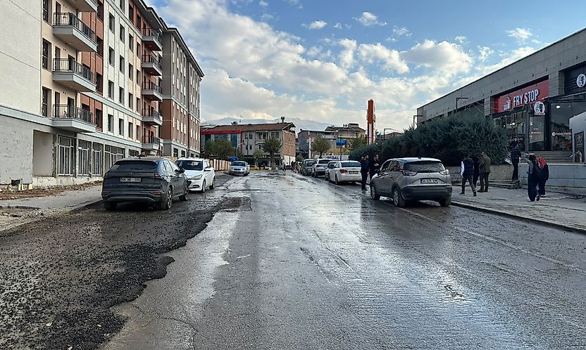 Malatya'da Deprem Sonrası Kurulan Konteyner Çarşısı Kaldırıldı