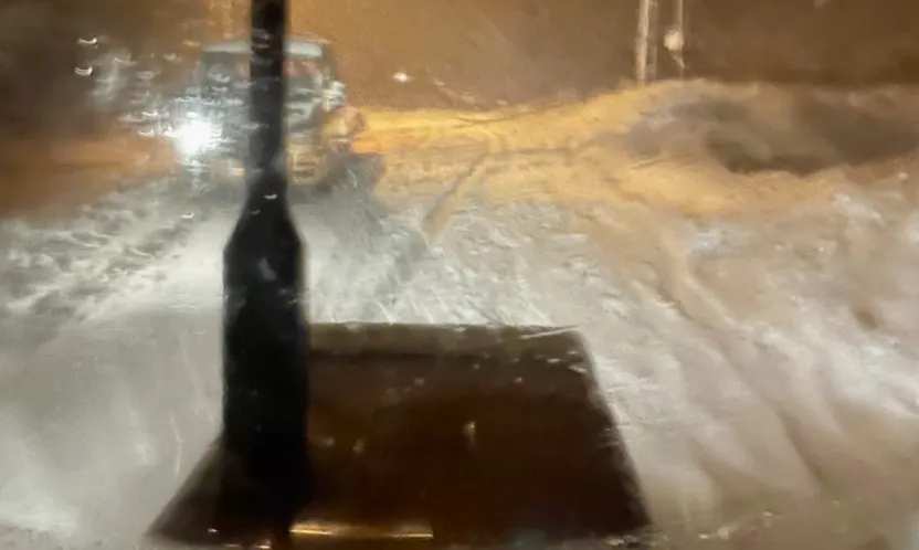 Malatya'da Kar Yağışı Sürprizi: Darende–Ayvalı Yolunda Trafik Aksadı