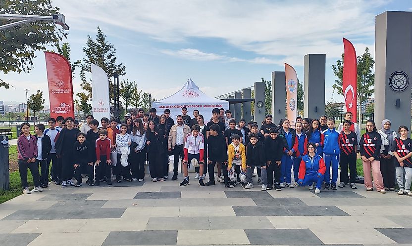 Malatya'da Okul Sporlarında Katılım Rekoru: 422 Sporcu Yarıştı