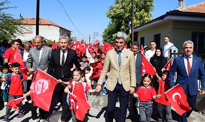 Malatya'da Okula İlk Adım 'Amin Alayı' ile Atıldı