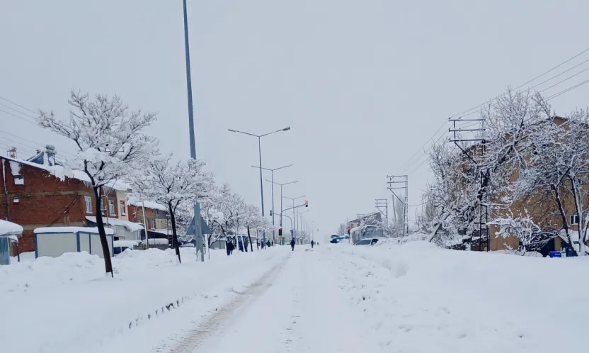 Malatya'da Okullara Kar Engeli: Tatil Kararları İlçe İlçe Açıklandı