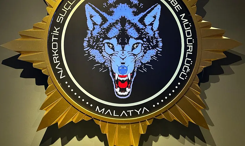 Malatya'da Sokak Satıcılarına Operasyon: 800 Gram Esrar Ele Geçirildi