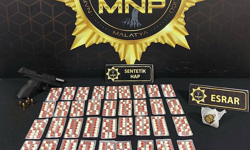 Malatya'da sokak satıcılarına operasyon: 2 tutuklama
