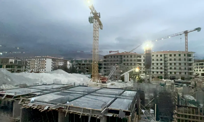 Malatya'da TOKİ Şantiyesinde Elektrik Akımına Kapılan İşçi Yoğun Bakımda