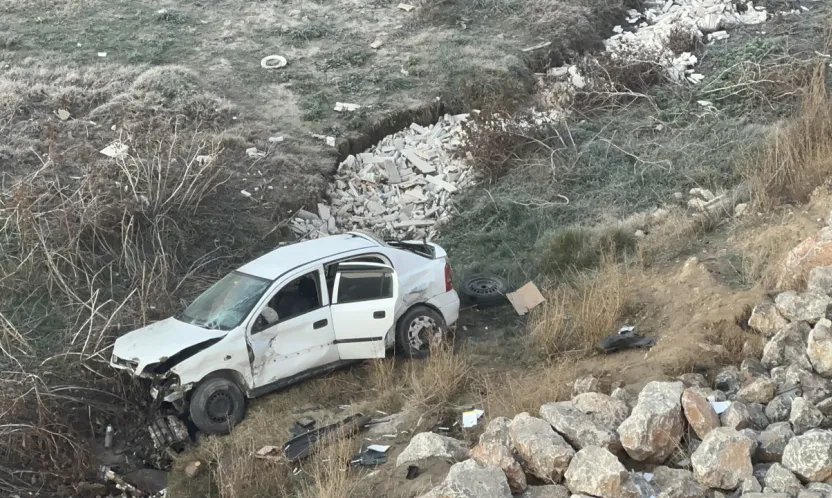 Malatya'da Trafik Kazası: Köprüden Şarampole Uçan Araçta 1 Kişi Hayatını Kaybetti