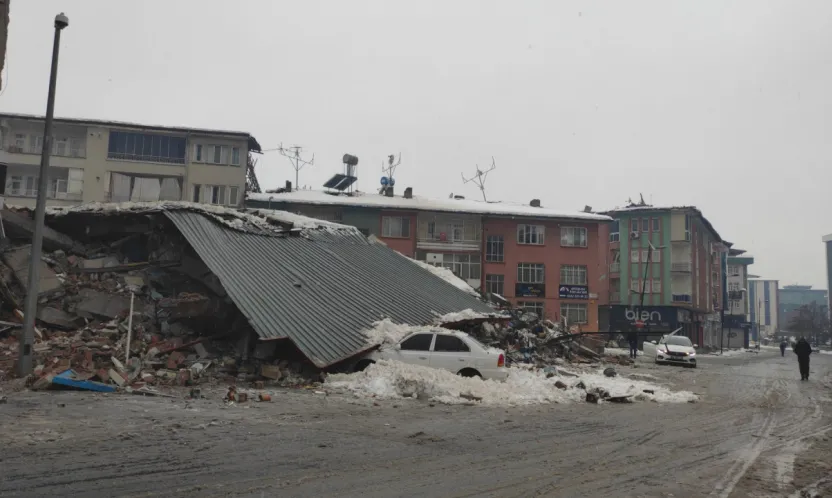 Malatya'daki deprem faciasında 40 can gitti, tek sanığa üst sınırdan ceza